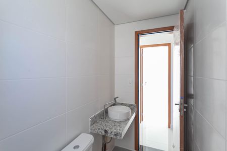 Apartamento à venda com 53m², 2 quartos e 1 vaga Apartamento à venda com 53m², 2 quartos e 1 vagaBanheiro social
