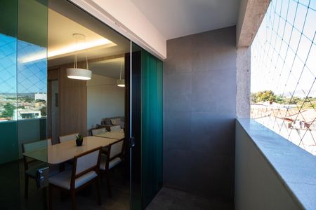 Varanda da sala de apartamento à venda com 2 quartos, 60m² em Salgado Filho, Belo Horizonte