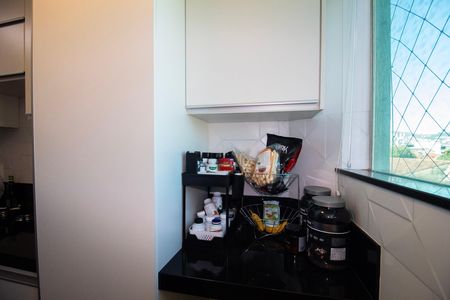 Cozinha e Área de Serviço de apartamento à venda com 2 quartos, 60m² em Salgado Filho, Belo Horizonte