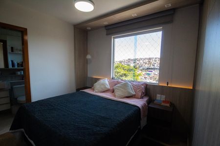 Apartamento à venda com 60m², 2 quartos e 1 vaga Apartamento à venda com 60m², 2 quartos e 1 vagaQuarto 01- Suite