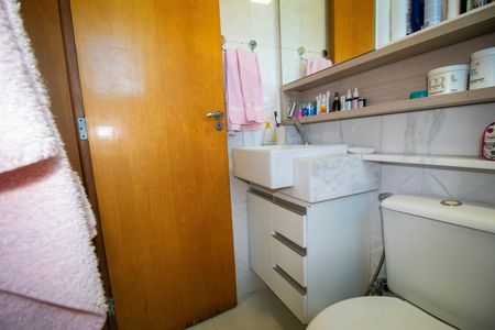 Banheiro da Suite  de apartamento à venda com 2 quartos, 60m² em Salgado Filho, Belo Horizonte
