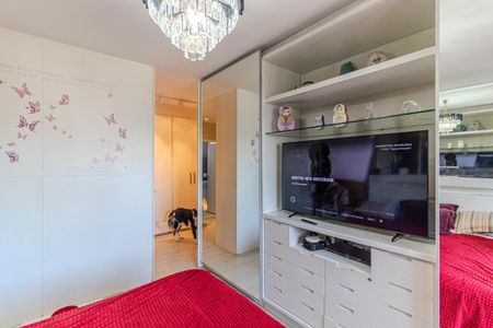 Apartamento à venda com 480m², 4 quartos e 3 vagas Apartamento à venda com 480m², 4 quartos e 3 vagasSuíte 2
