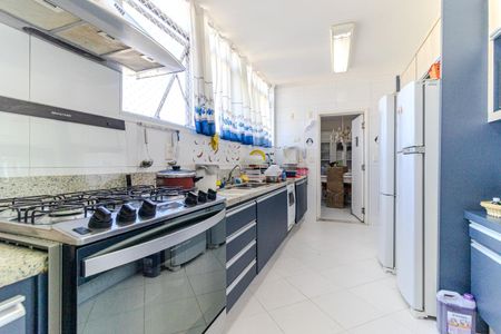 Apartamento à venda com 480m², 4 quartos e 3 vagas Apartamento à venda com 480m², 4 quartos e 3 vagasCozinha