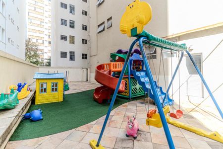 Apartamento à venda com 480m², 4 quartos e 3 vagas Apartamento à venda com 480m², 4 quartos e 3 vagasPlayground