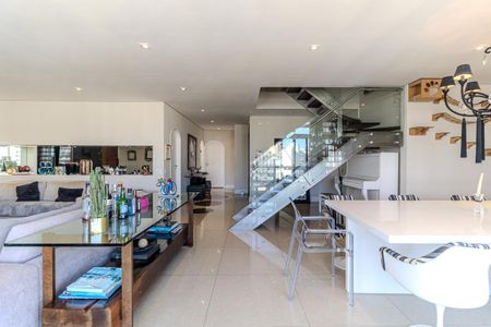 Apartamento à venda com 480m², 4 quartos e 3 vagas Apartamento à venda com 480m², 4 quartos e 3 vagasSala