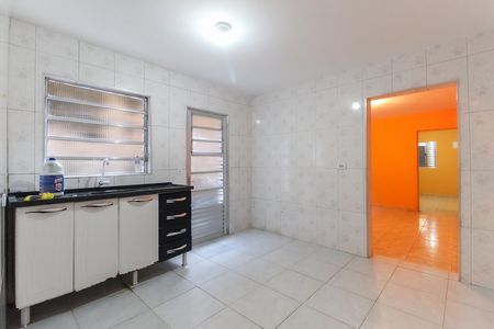 Cozinha de casa para alugar com 2 quartos, 85m² em Parque Guaianazes, São Paulo