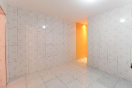 Cozinha de casa para alugar com 2 quartos, 85m² em Parque Guaianazes, São Paulo