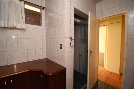 Banheiro de apartamento para alugar com 3 quartos, 115m² em Centro , Curitiba