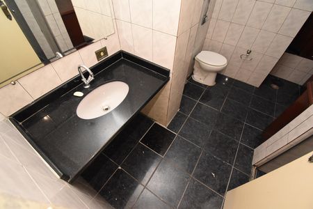 Apartamento para alugar com 115m², 3 quartos e sem vagaBanheiro