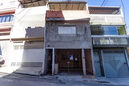 Fachada + placa  de casa para alugar com 2 quartos, 150m² em Vila Antonio Tadeu, Diadema