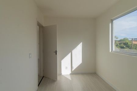Quarto 1 de apartamento para alugar com 2 quartos, 44m² em Lamenha Grande, Curitiba
