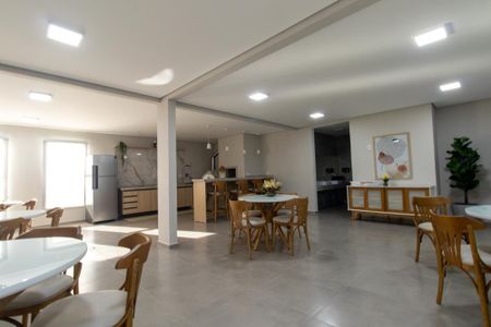 Apartamento para alugar com 44m², 2 quartos e 1 vagaÁrea comum - Salão de festas