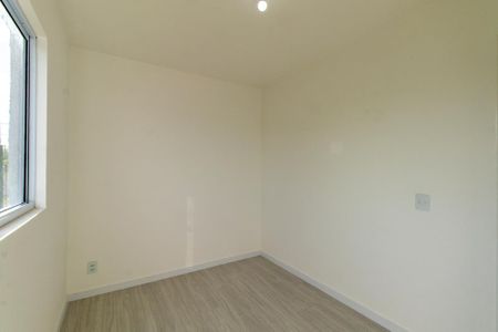 Quarto 1 de apartamento para alugar com 2 quartos, 44m² em Lamenha Grande, Curitiba