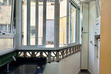 Apartamento para alugar com 76m², 2 quartos e sem vaga