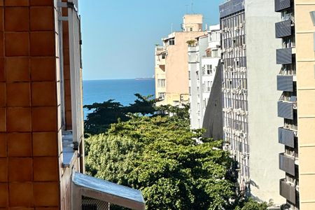 Apartamento para alugar com 76m², 2 quartos e sem vaga