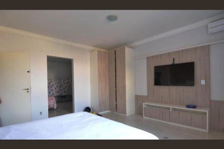 Casa para alugar com 700m², 11 quartos e 4 vagas Casa para alugar com 700m², 11 quartos e 4 vagasQuarto
