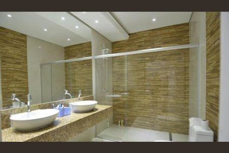 Casa para alugar com 700m², 11 quartos e 4 vagas Casa para alugar com 700m², 11 quartos e 4 vagasBanheiro