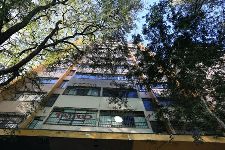Apartamento para alugar com 60m², 2 quartos e sem vaga Apartamento para alugar com 60m², 2 quartos e sem vagaFachada