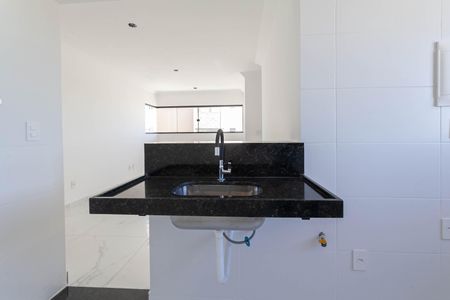 Apartamento à venda com 53m², 2 quartos e 1 vaga Apartamento à venda com 53m², 2 quartos e 1 vagaCozinha e Área de Serviço