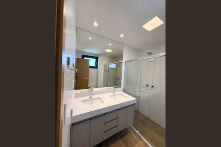 Banheiro social de apartamento à venda com 3 quartos, 97m² em Setor Bueno, Goiânia