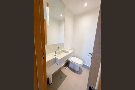 Banheiro social de apartamento à venda com 3 quartos, 97m² em Setor Bueno, Goiânia