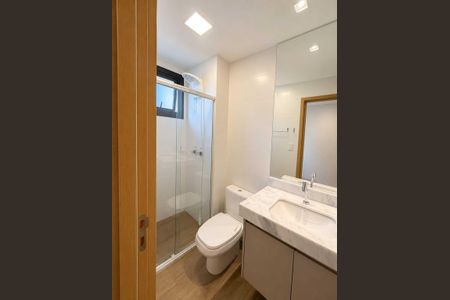 Banheiro social de apartamento à venda com 3 quartos, 97m² em Setor Bueno, Goiânia