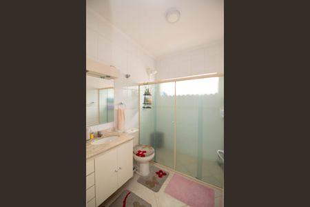 Banheiro Corredor de casa à venda com 4 quartos, 277m² em Vila Rosalia, Guarulhos