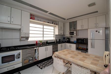 Cozinha de casa à venda com 4 quartos, 277m² em Vila Rosalia, Guarulhos