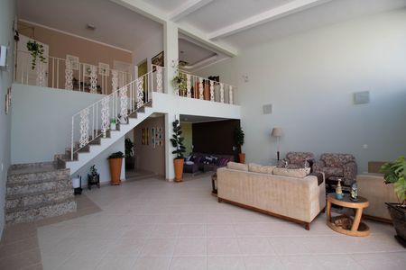Casa à venda com 4 quartos, 277m² em Vila Rosalia, Guarulhos