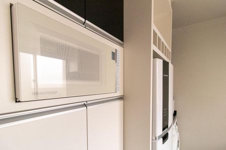 Detalhe da cozinha de apartamento para alugar com 2 quartos, 48m² em Pinheirinho, Curitiba
