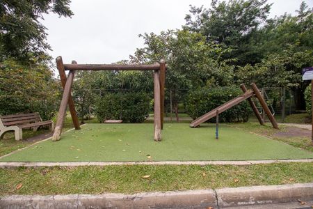 Apartamento para alugar com 48m², 2 quartos e 1 vaga Apartamento para alugar com 48m², 2 quartos e 1 vagaÁrea comum - Playground