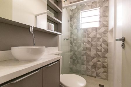Apartamento para alugar com 48m², 2 quartos e 1 vaga Apartamento para alugar com 48m², 2 quartos e 1 vagaBanheiro Social