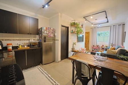 Casa de condomínio à venda com 65m², 2 quartos e 1 vagaCozinha