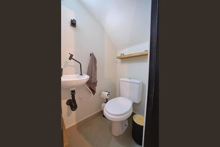 Casa de condomínio à venda com 65m², 2 quartos e 1 vagaLavabo