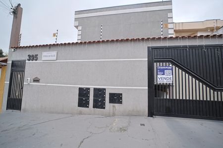Casa de condomínio à venda com 65m², 2 quartos e 1 vagaFachada