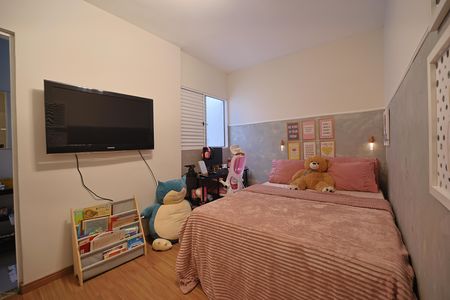 Casa de condomínio à venda com 65m², 2 quartos e 1 vagaSuíte