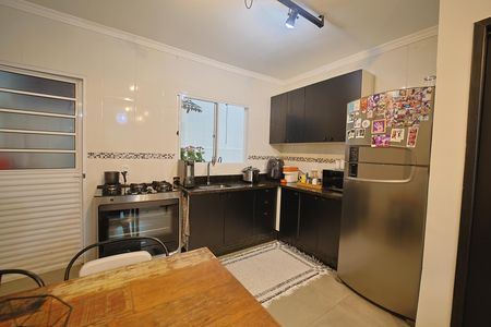 Casa de condomínio à venda com 65m², 2 quartos e 1 vagaCozinha