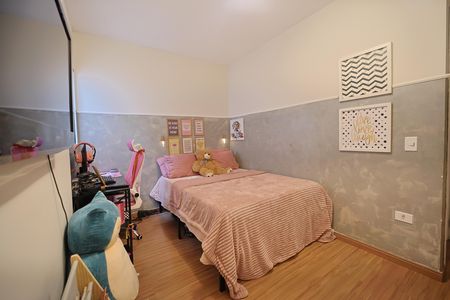 Casa de condomínio à venda com 65m², 2 quartos e 1 vagaSuíte