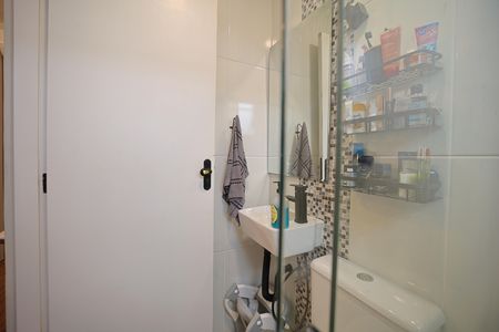 Casa de condomínio à venda com 65m², 2 quartos e 1 vagaBanheiro da Suíte 2