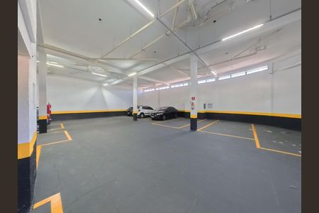 Garagem de apartamento para alugar com 2 quartos, 58m² em Jaraguá, São Paulo