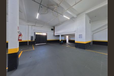 Garagem de apartamento para alugar com 2 quartos, 58m² em Jaraguá, São Paulo