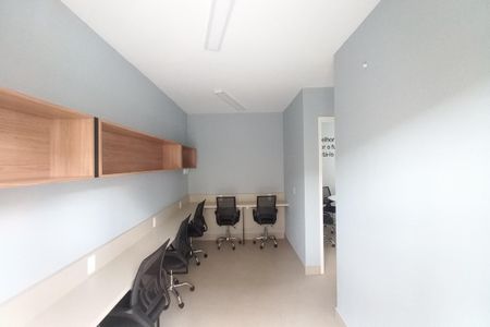 Apartamento para alugar com 47m², 2 quartos e 1 vaga Apartamento para alugar com 47m², 2 quartos e 1 vagaSala de Jogos
