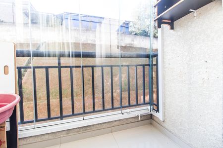 Varanda de apartamento para alugar com 3 quartos, 72m² em Nucleo Residencial Celia Mota, Barueri