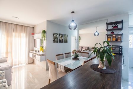Sala de apartamento para alugar com 3 quartos, 72m² em Nucleo Residencial Celia Mota, Barueri