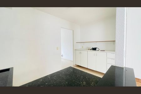Cozinha de casa de condomínio para alugar com 3 quartos, 91m² em Jardim Isis, Cotia