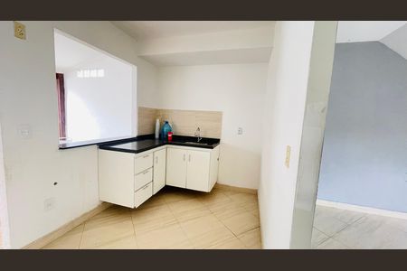 Casa de condomínio para alugar com 91m², 3 quartos e 2 vagas Casa de condomínio para alugar com 91m², 3 quartos e 2 vagasCozinha
