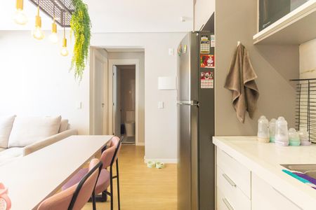 Sala/Cozinha e Área de Serviço de apartamento para alugar com 2 quartos, 35m² em Tatuapé, São Paulo