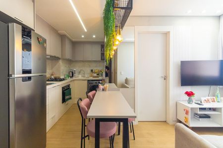 Sala/Cozinha e Área de Serviço de apartamento para alugar com 2 quartos, 35m² em Tatuapé, São Paulo