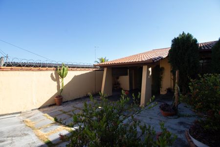 Garagem de casa à venda com 3 quartos, 300m² em Vila Pérola, Belo Horizonte