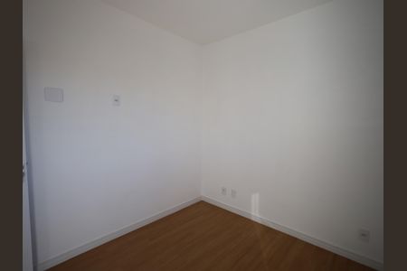 Quarto 1 de apartamento para alugar com 2 quartos, 46m² em Quitaúna, Osasco
